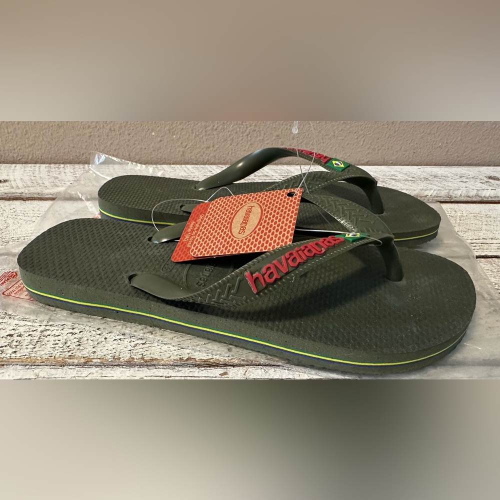 Havaianas Flip Flops - NWT - Picture 2 of 7